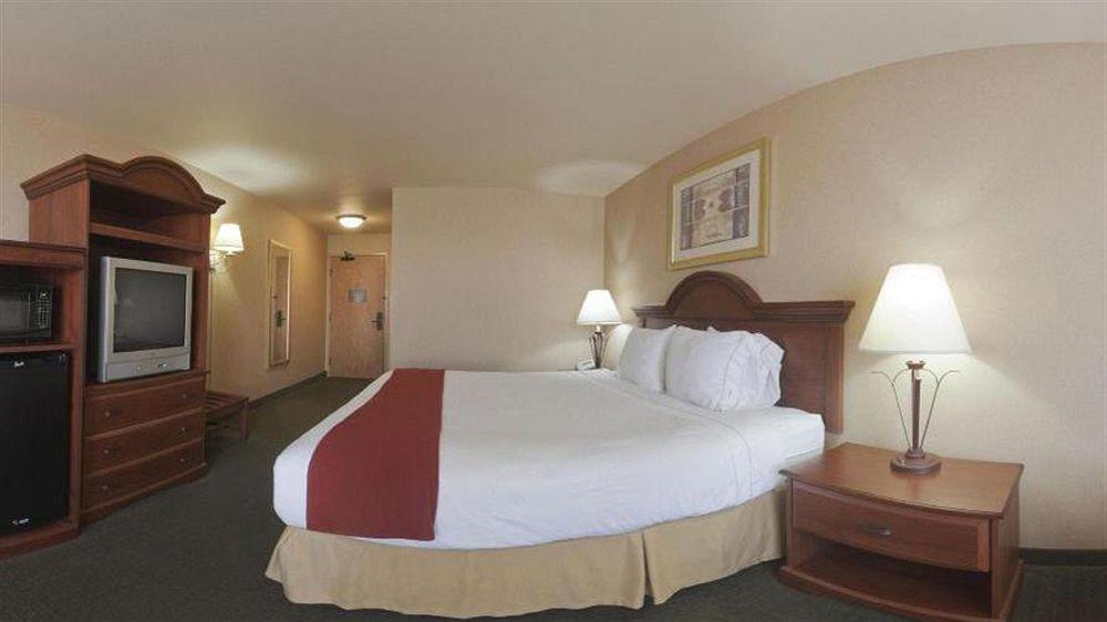 Holiday Inn Express Hotel & Suites Gillette By Ihg Exterior foto