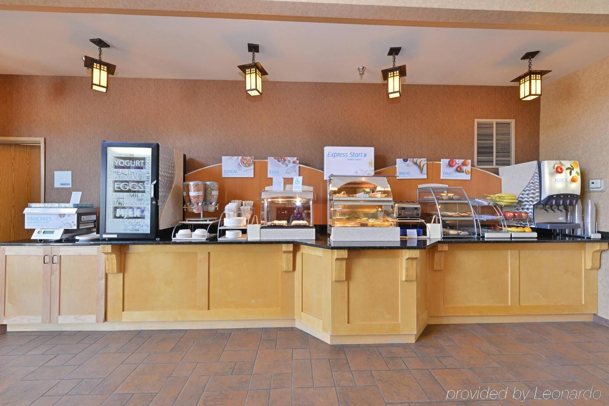 Holiday Inn Express Hotel & Suites Gillette By Ihg Exterior foto